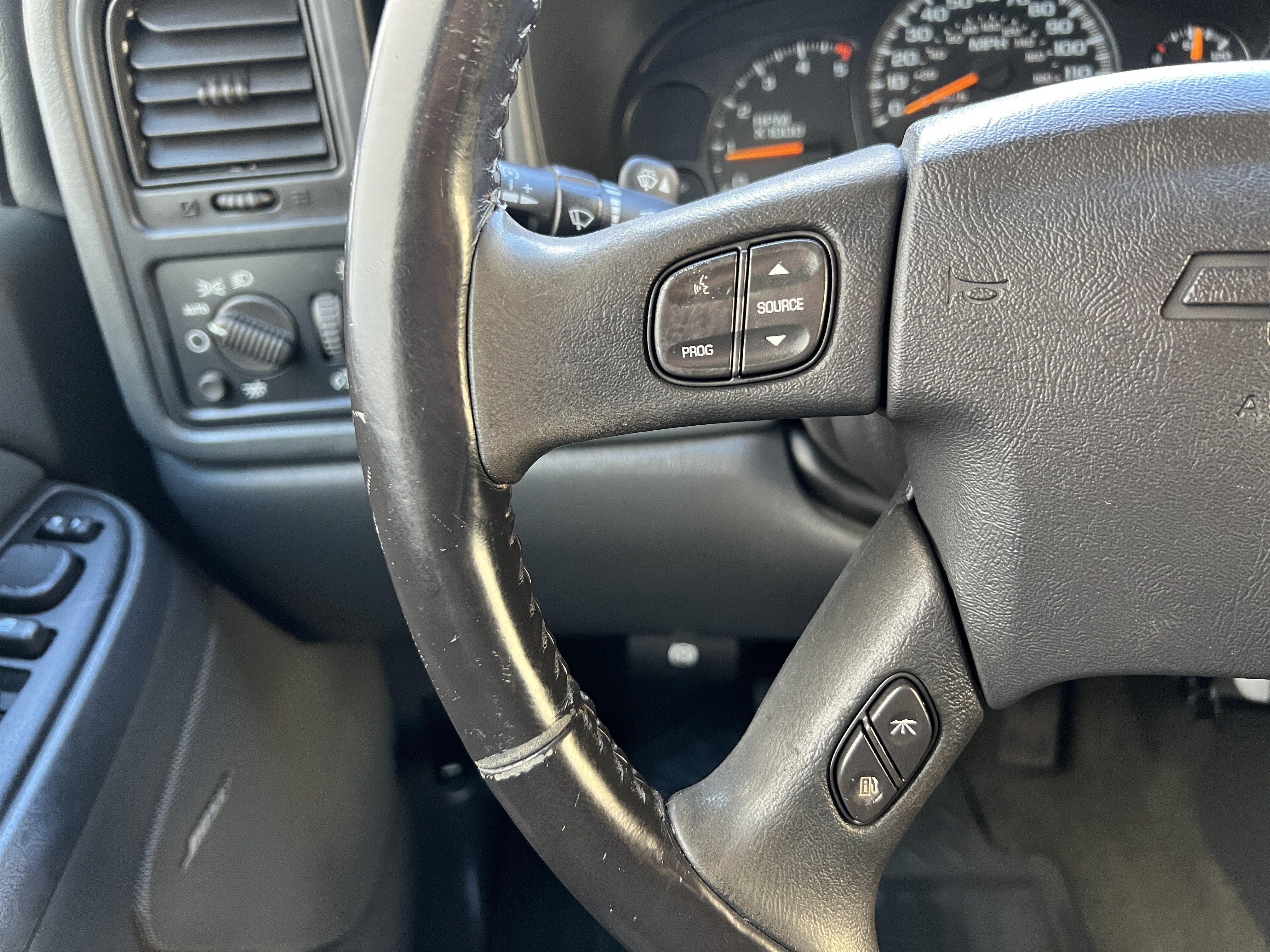 Used 2007 Chevrolet Silverado 2500 LT w/ Heavy-Duty Power Package RWD image 24