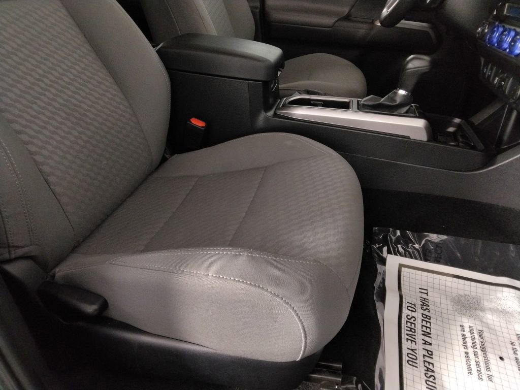 Used 2023 Toyota Tacoma SR5 w/ Technology Package image 33