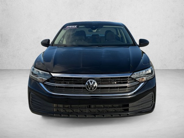 Used 2024 Volkswagen Jetta S FWD image 2