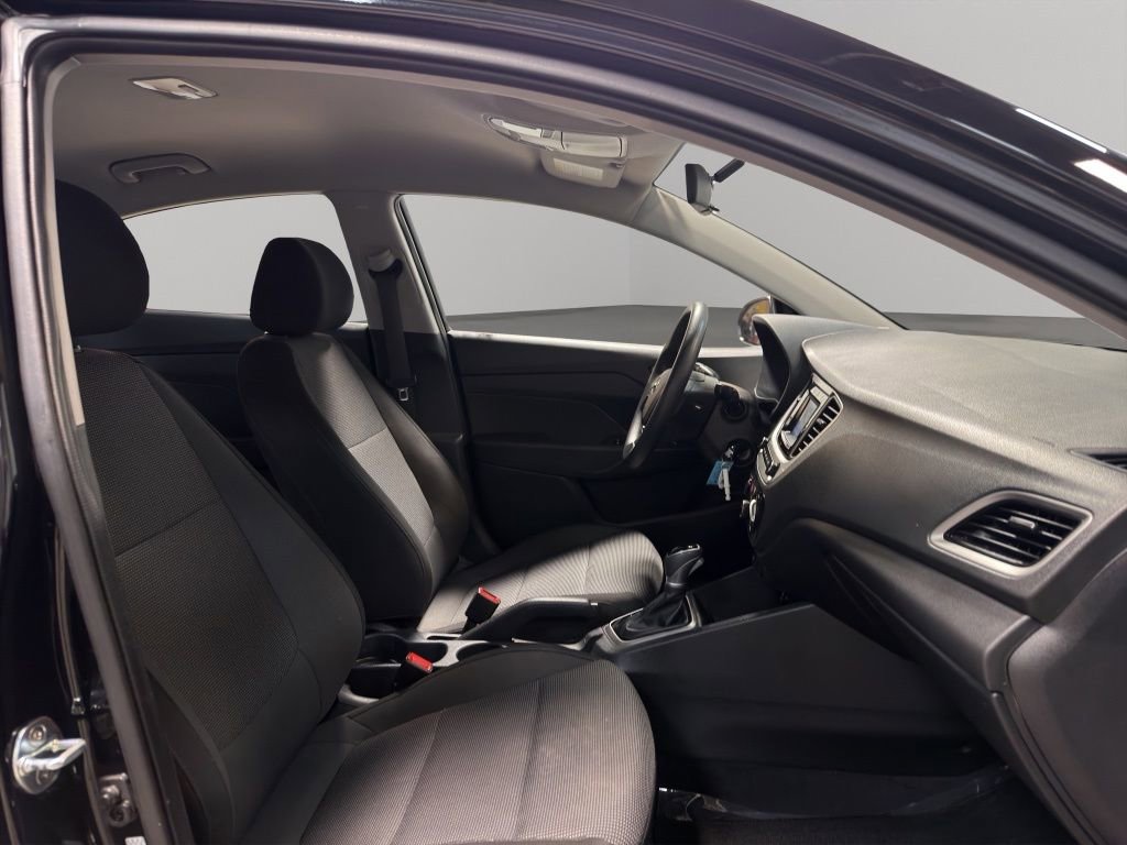 Used 2020 Hyundai Accent SE image 20