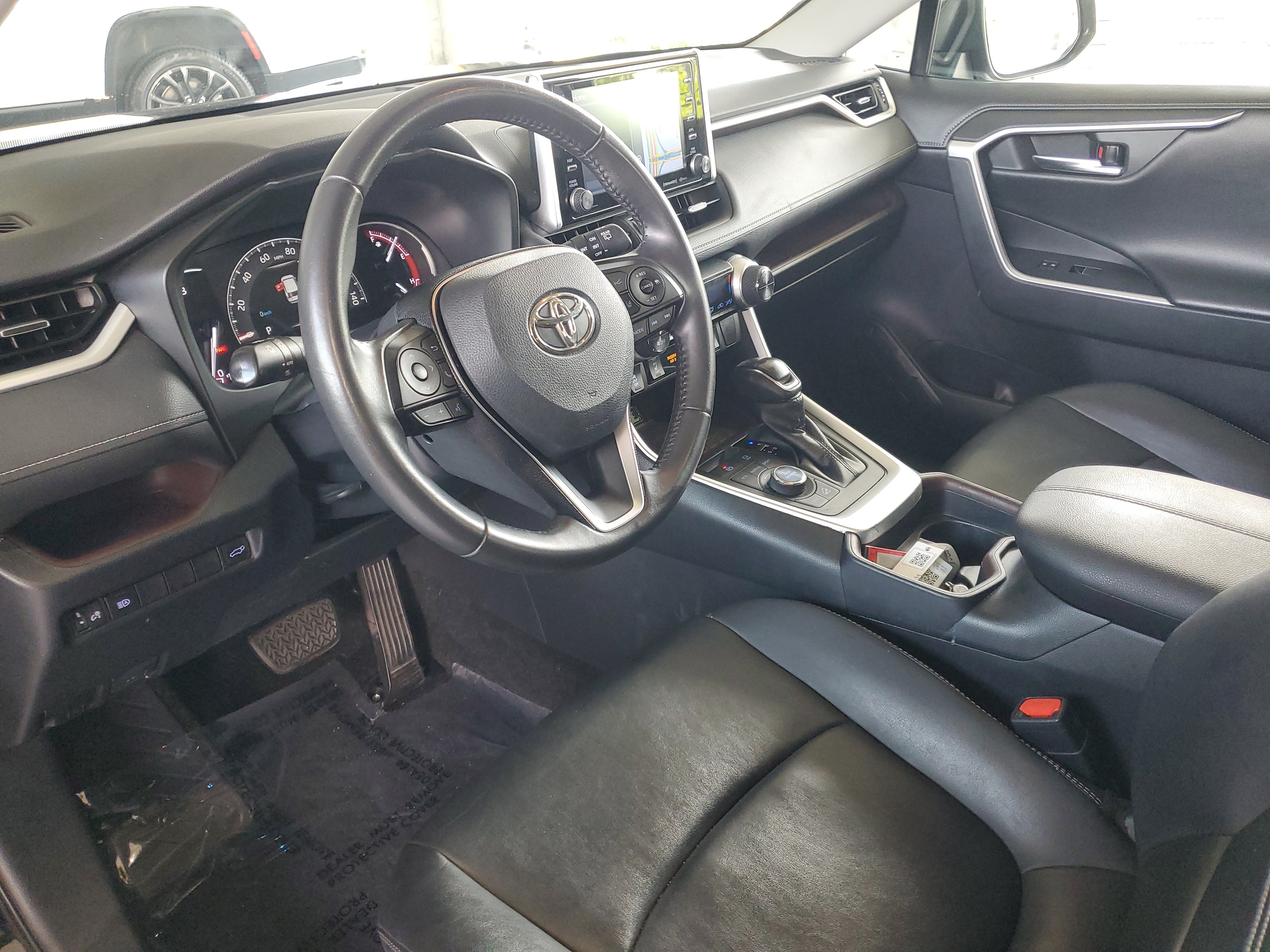 Used 2019 Toyota RAV4 Limited w/ All Weather Liner Package AWD/4WD image 17