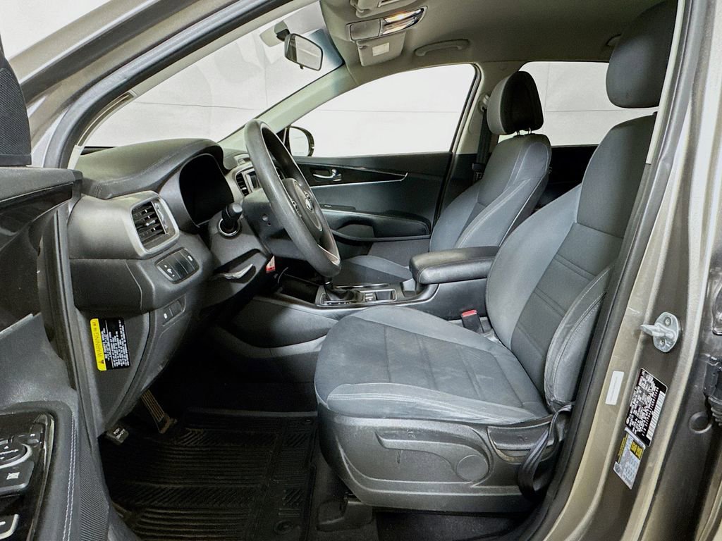 Used 2016 Kia Sorento L FWD image 16