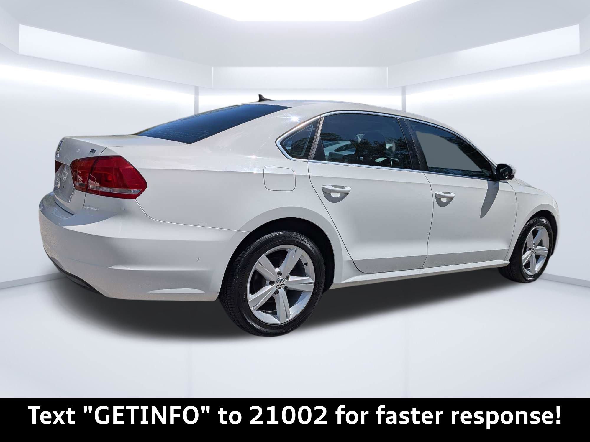 Used 2013 Volkswagen Passat 2.5 SE FWD image 3