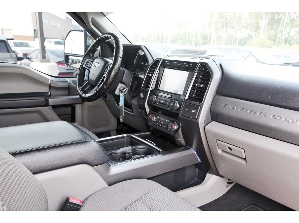 Certified 2022 Ford F250 XLT w/ XLT Premium Package AWD/4WD image 29