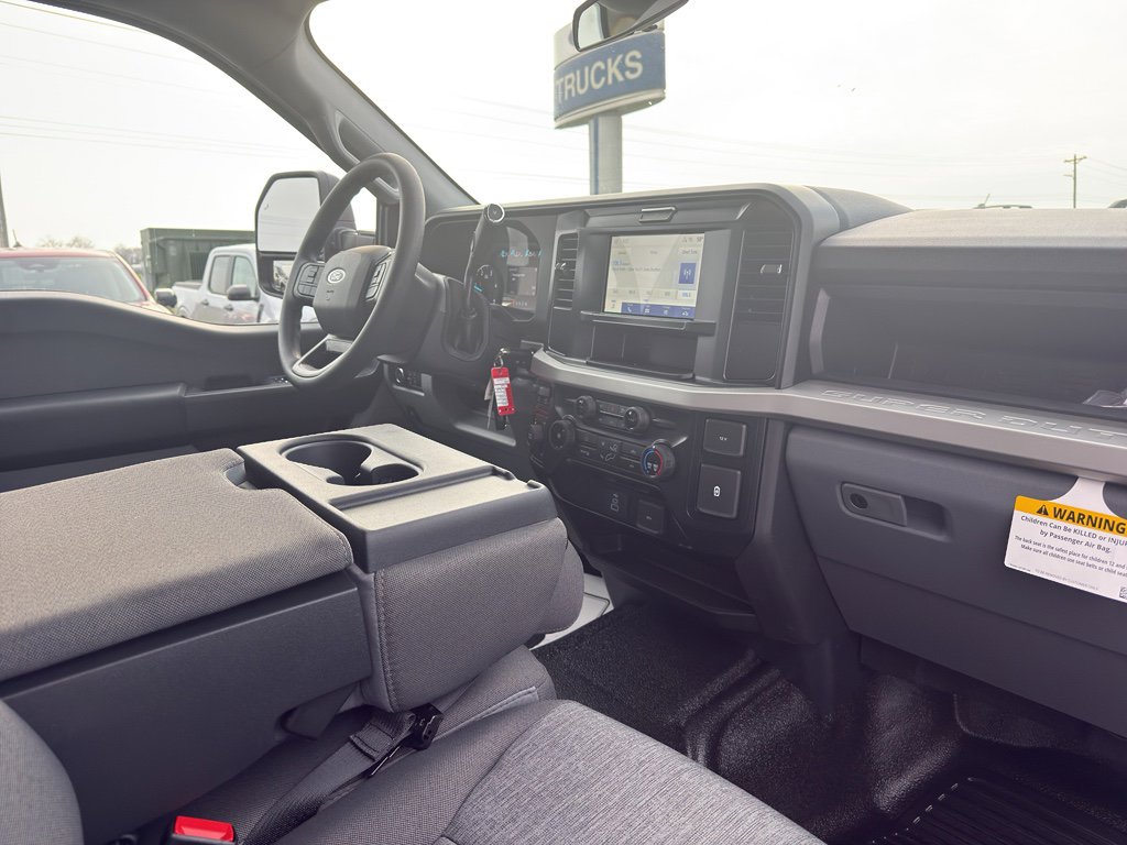 New 2026 Ford F450 XL w/ 360-Degree Camera Package image 12
