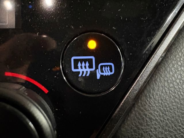 Certified 2020 Toyota Camry XLE image 17