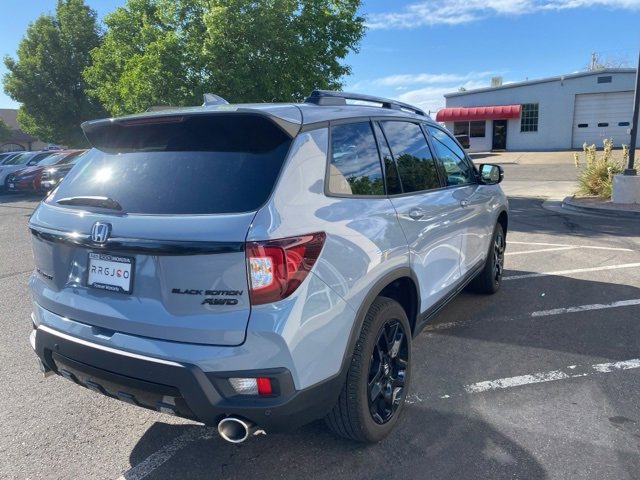 Used 2025 Honda Passport Black Edition image 6
