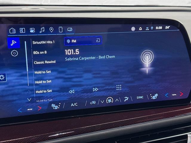 Used 2025 Chevrolet Traverse Z71 image 18