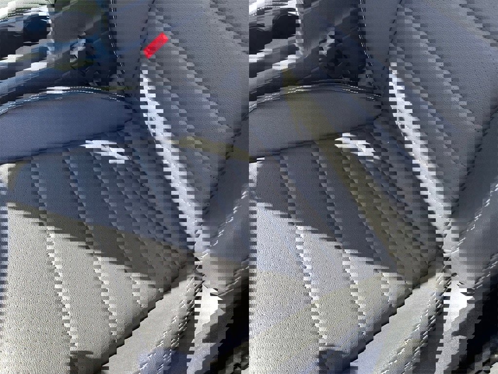 Used 2024 Volkswagen Jetta SE image 14