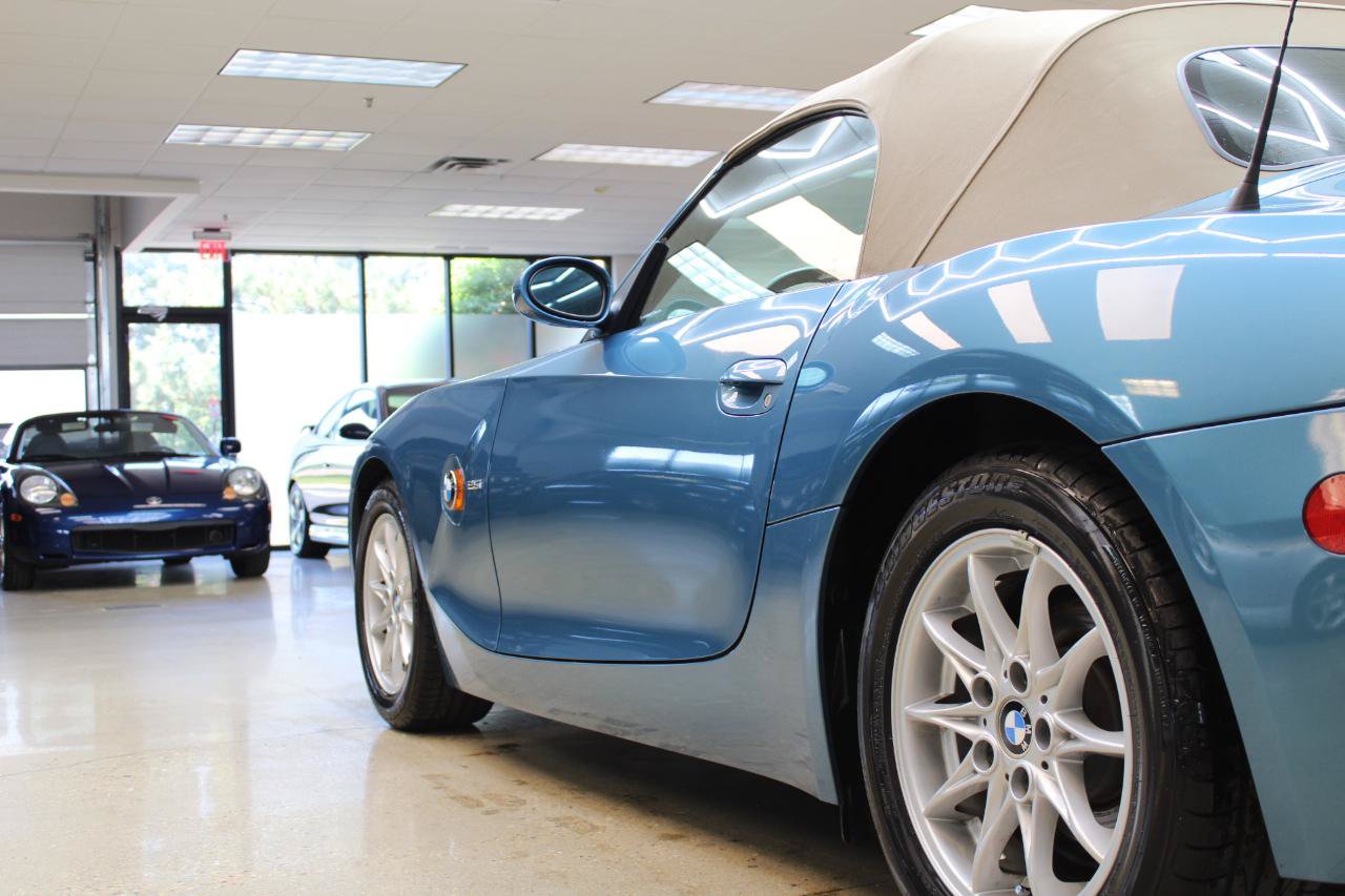 Used 2003 BMW Z4 2.5i RWD image 15
