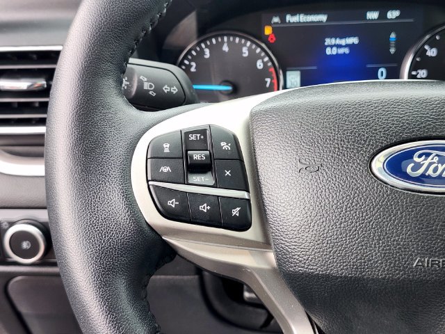 Certified 2023 Ford Explorer XLT w/ Equipment Group 202A AWD/4WD image 30