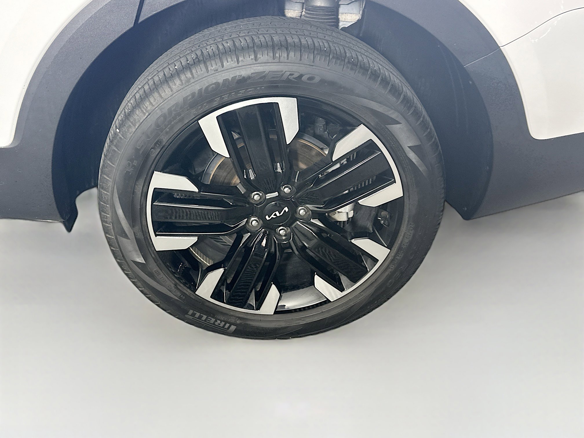 Used 2023 Kia Telluride SX FWD image 11