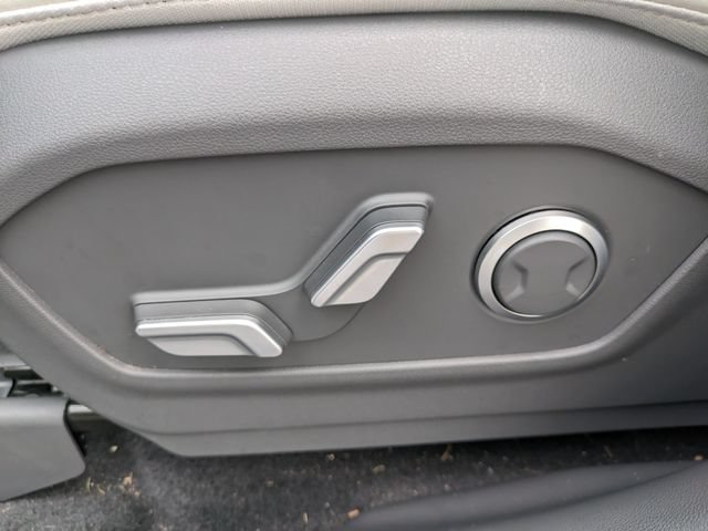 Certified 2025 Hyundai Santa Fe SEL FWD image 21
