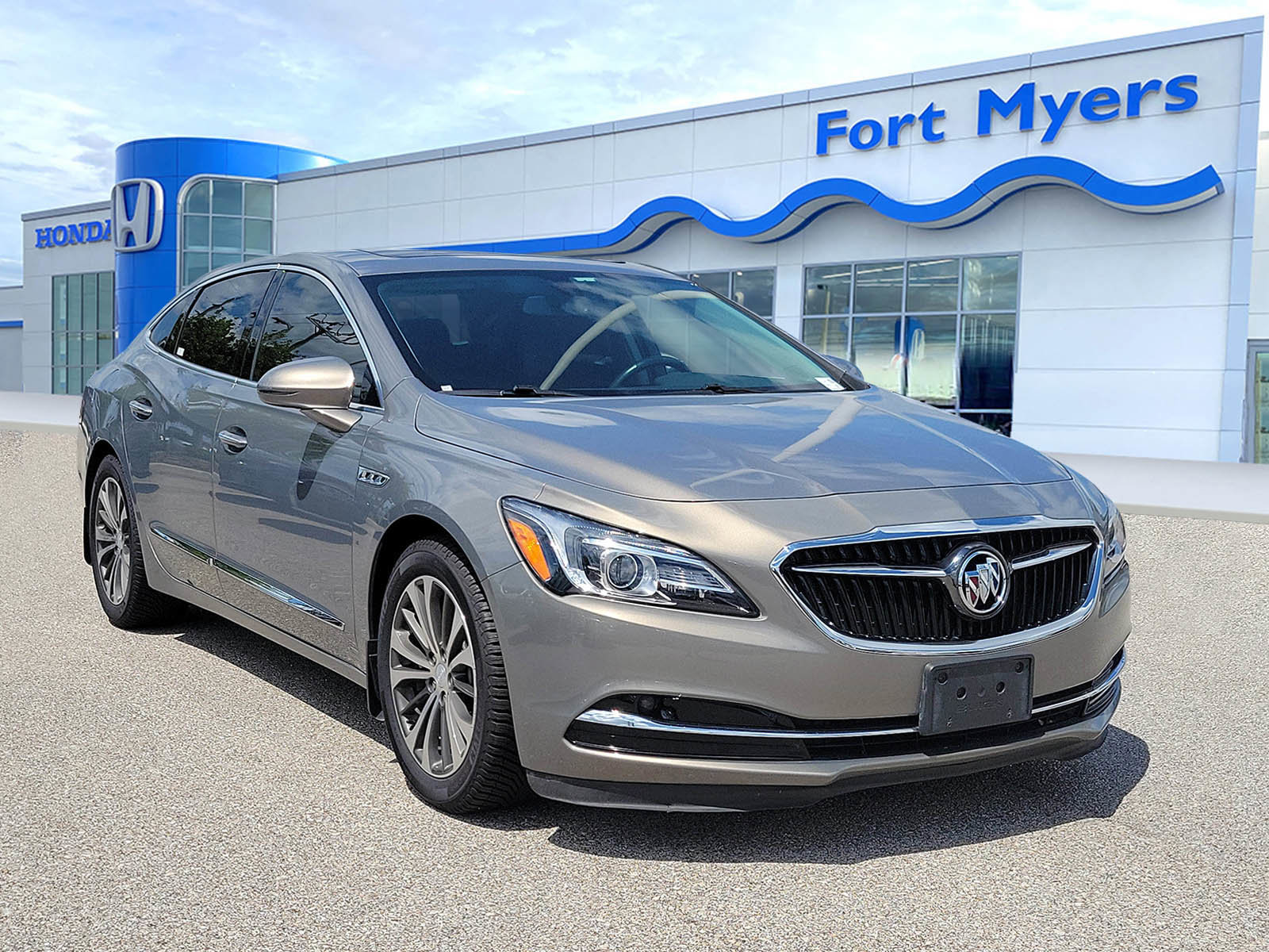 Used 2017 Buick LaCrosse Essence w/ Sun and Shade Package image 1