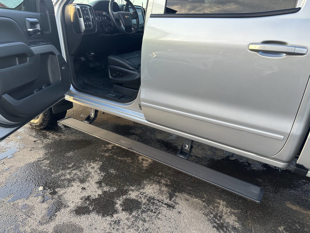 Used 2018 Chevrolet Silverado 1500 LT w/ All Star Edition image 15