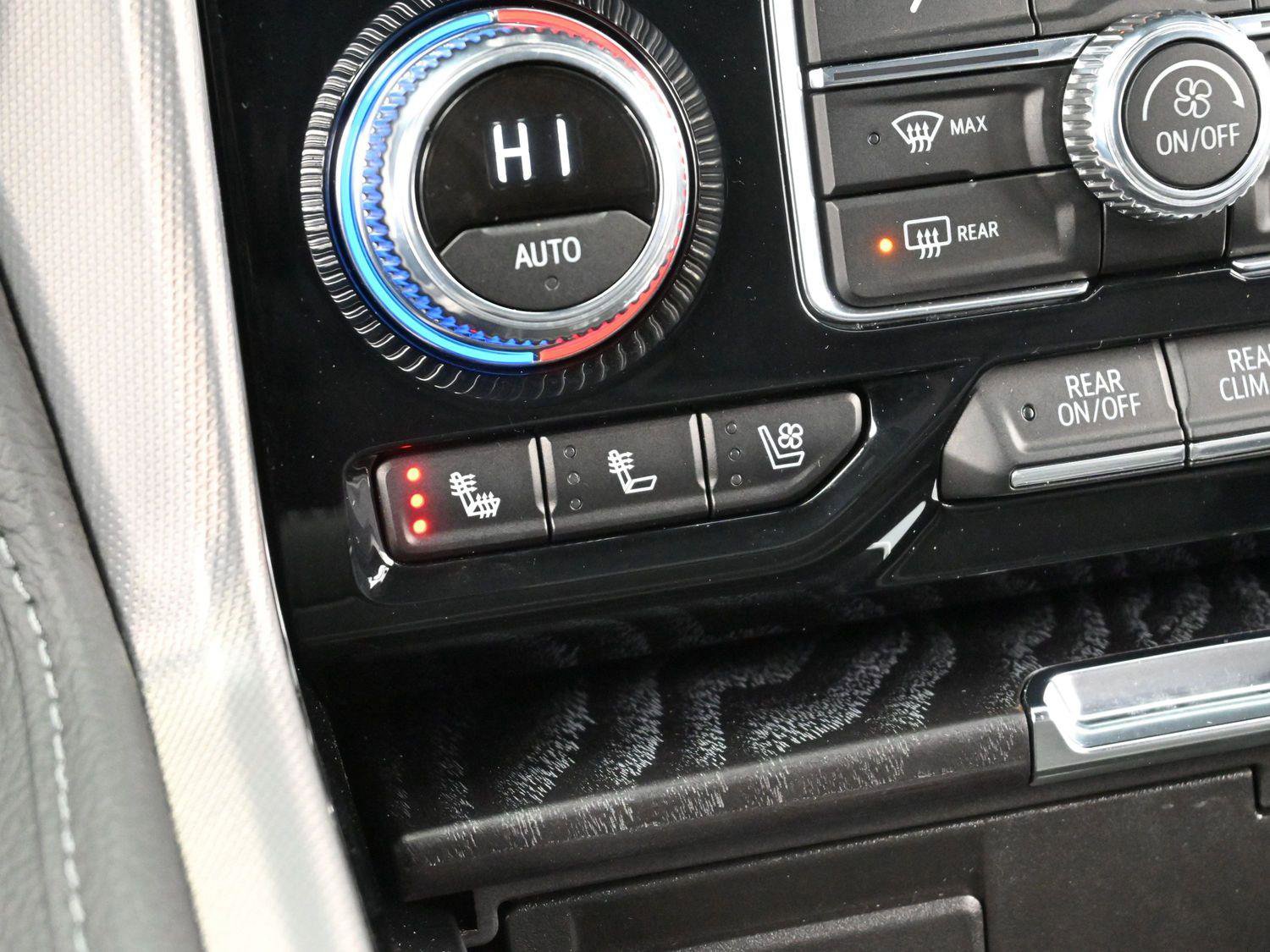 Used 2024 GMC Yukon XL Denali w/ Max Trailering Package image 25