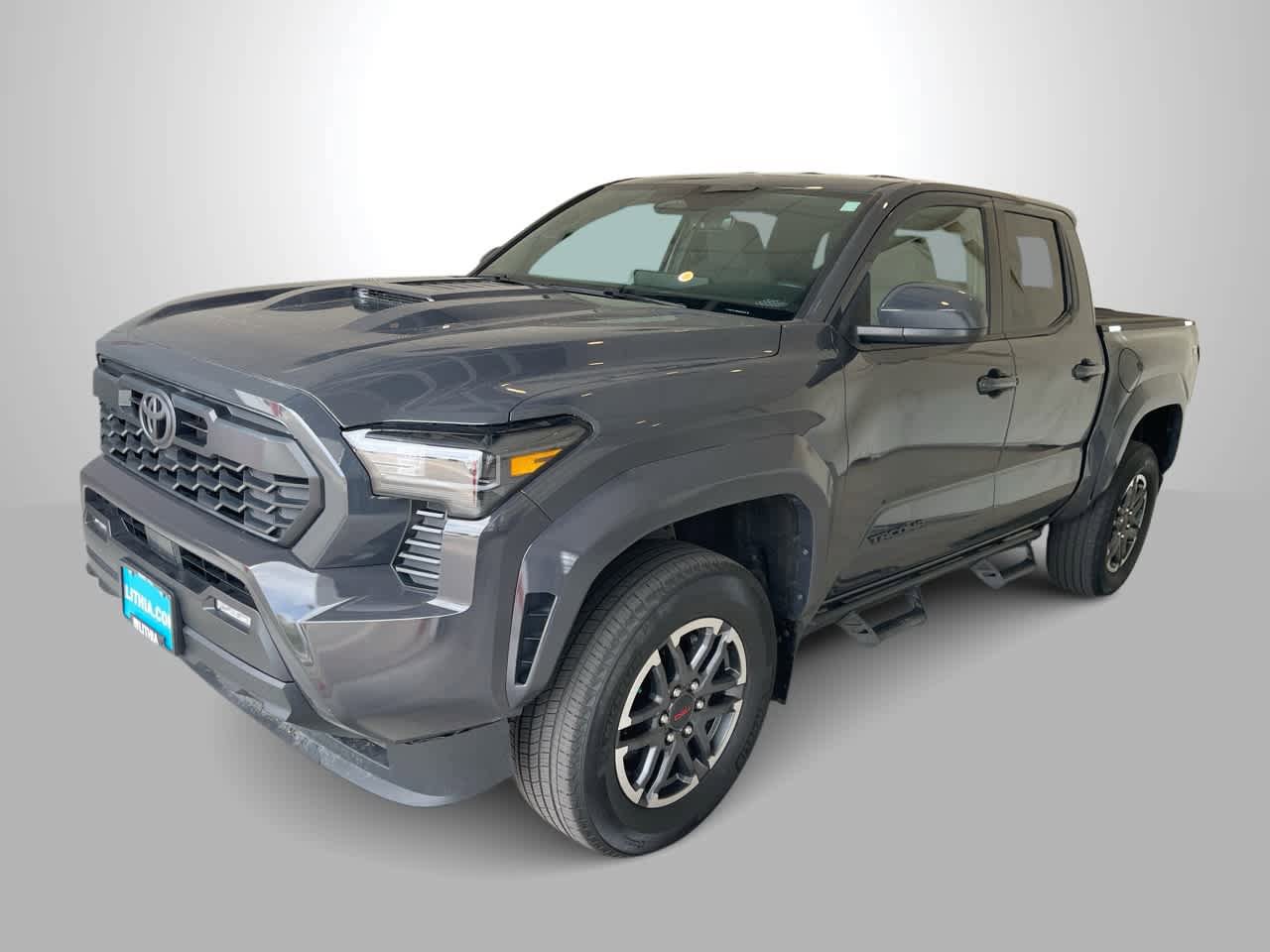 Used 2024 Toyota Tacoma TRD Sport AWD/4WD image 1