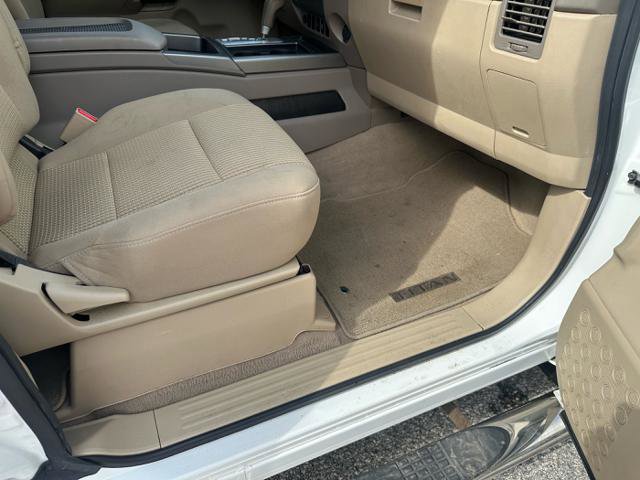 Used 2012 Nissan Titan SV w/ SV Value Truck Pkg image 16