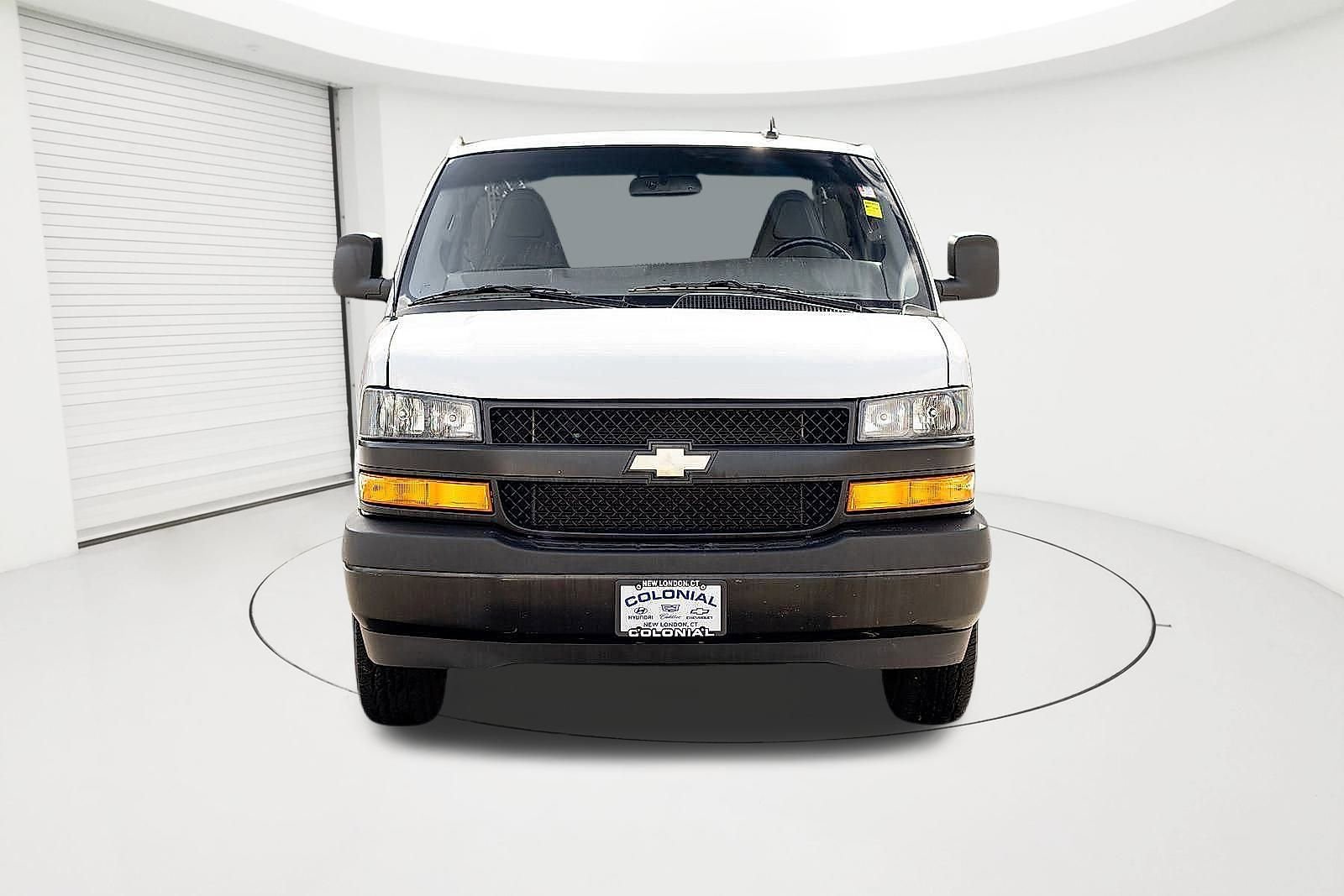 Certified 2022 Chevrolet Express 2500 Extended w/ Driver Convenience Package image 11