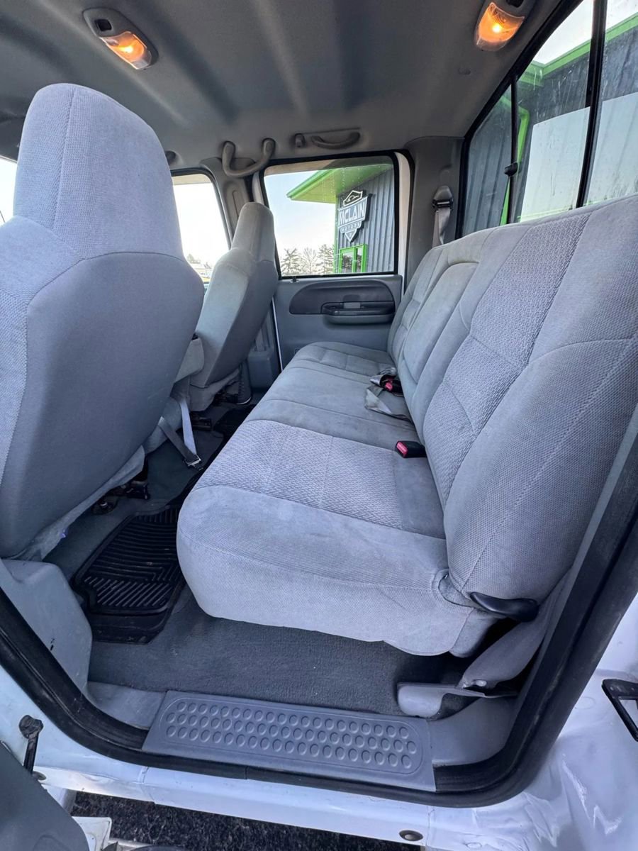 Used 2003 Ford F350 XLT image 13