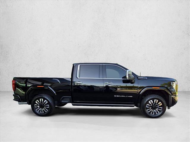 Used 2025 GMC Sierra 2500 Denali Ultimate AWD/4WD image 4