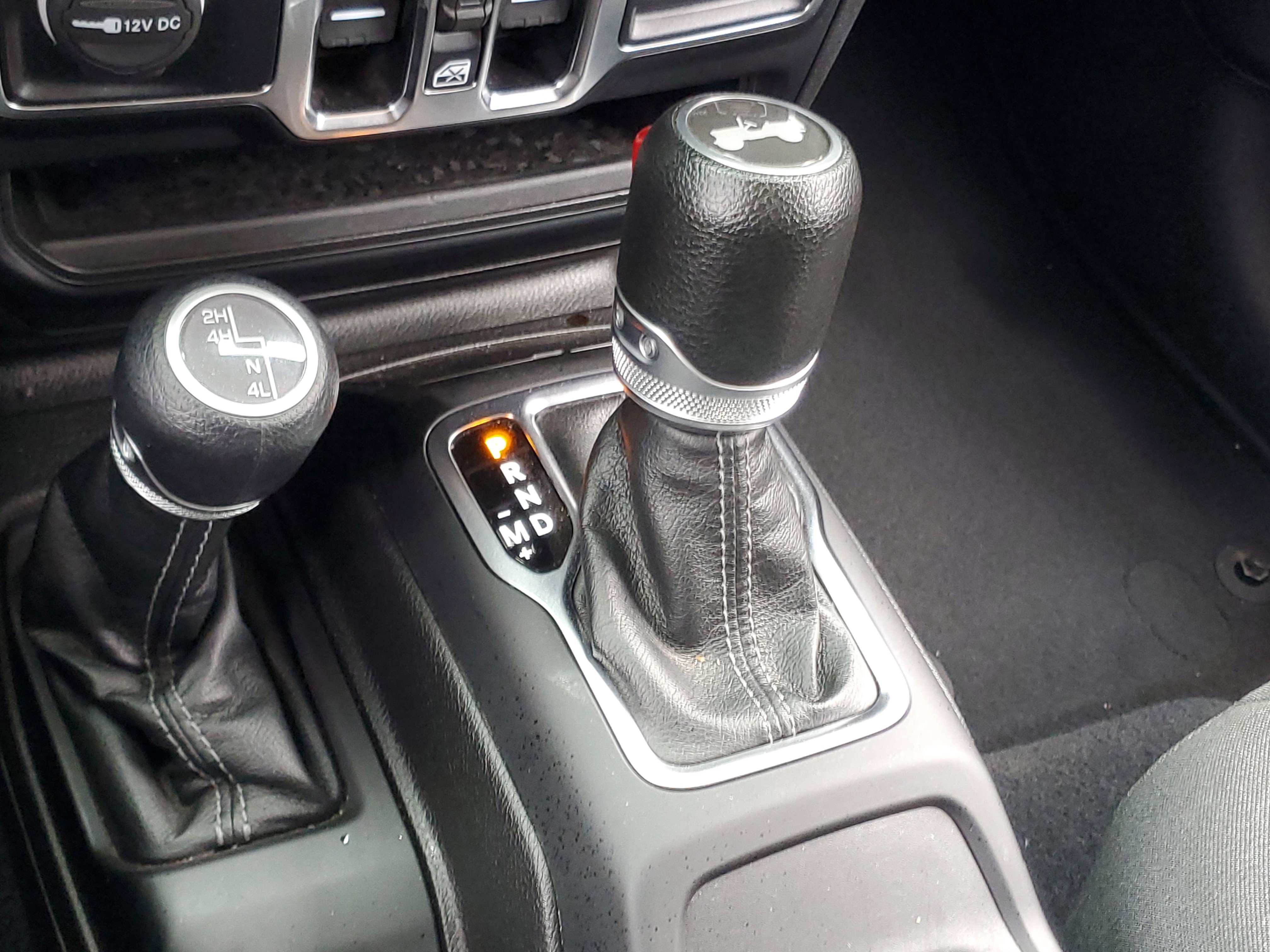 Used 2024 Jeep Wrangler Sport S image 24