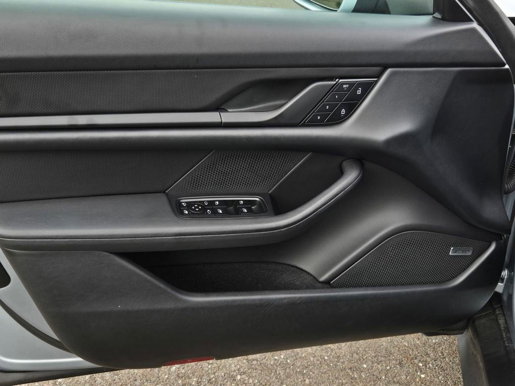 Used 2023 Porsche Taycan w/ Premium Package image 12