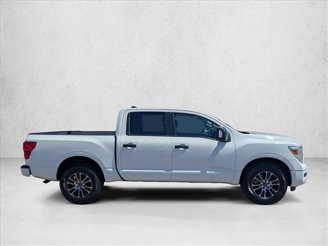 Used 2023 Nissan Titan SV w/ SV Convenience Package AWD/4WD image 4