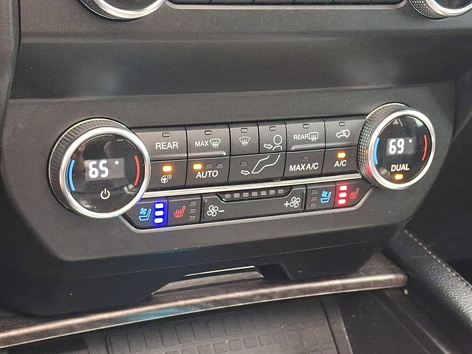Used 2020 Ford Expedition Max Limited w/ Equipment Group 301A AWD/4WD image 20