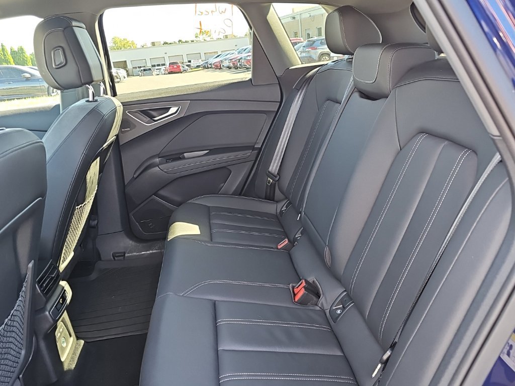 Certified 2023 Audi Q4 e-tron Prestige AWD/4WD image 12