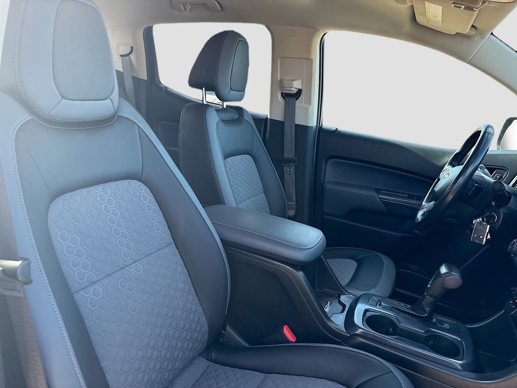 Used 2021 Chevrolet Colorado Z71 w/ Safety Package image 17