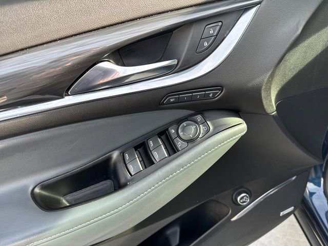 Used 2023 Buick Enclave Premium image 11