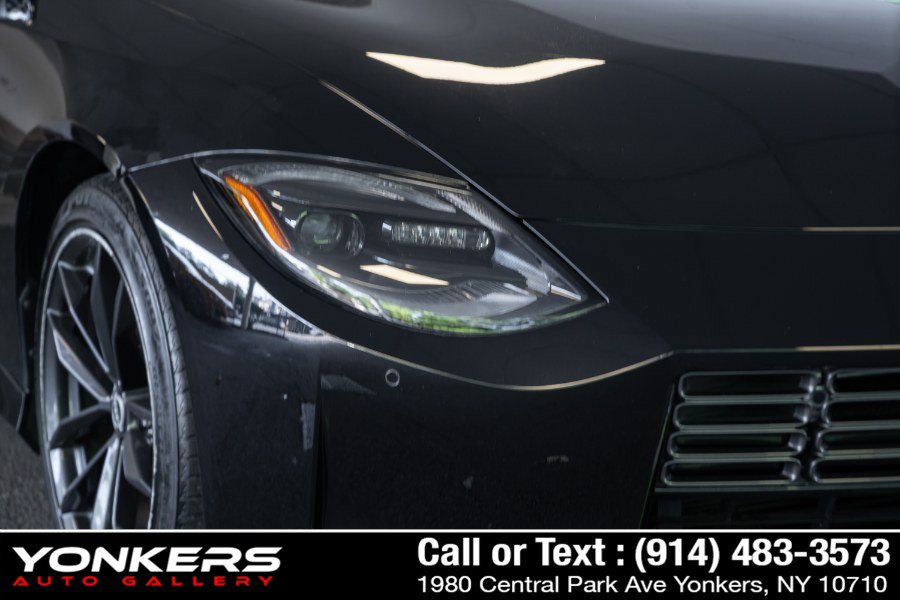 Used 2024 Nissan Z Performance w/ Floor Mat Package RWD image 7