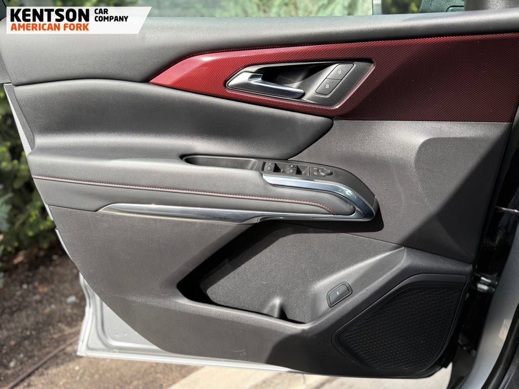 Used 2025 Chevrolet Traverse Z71 AWD/4WD image 19