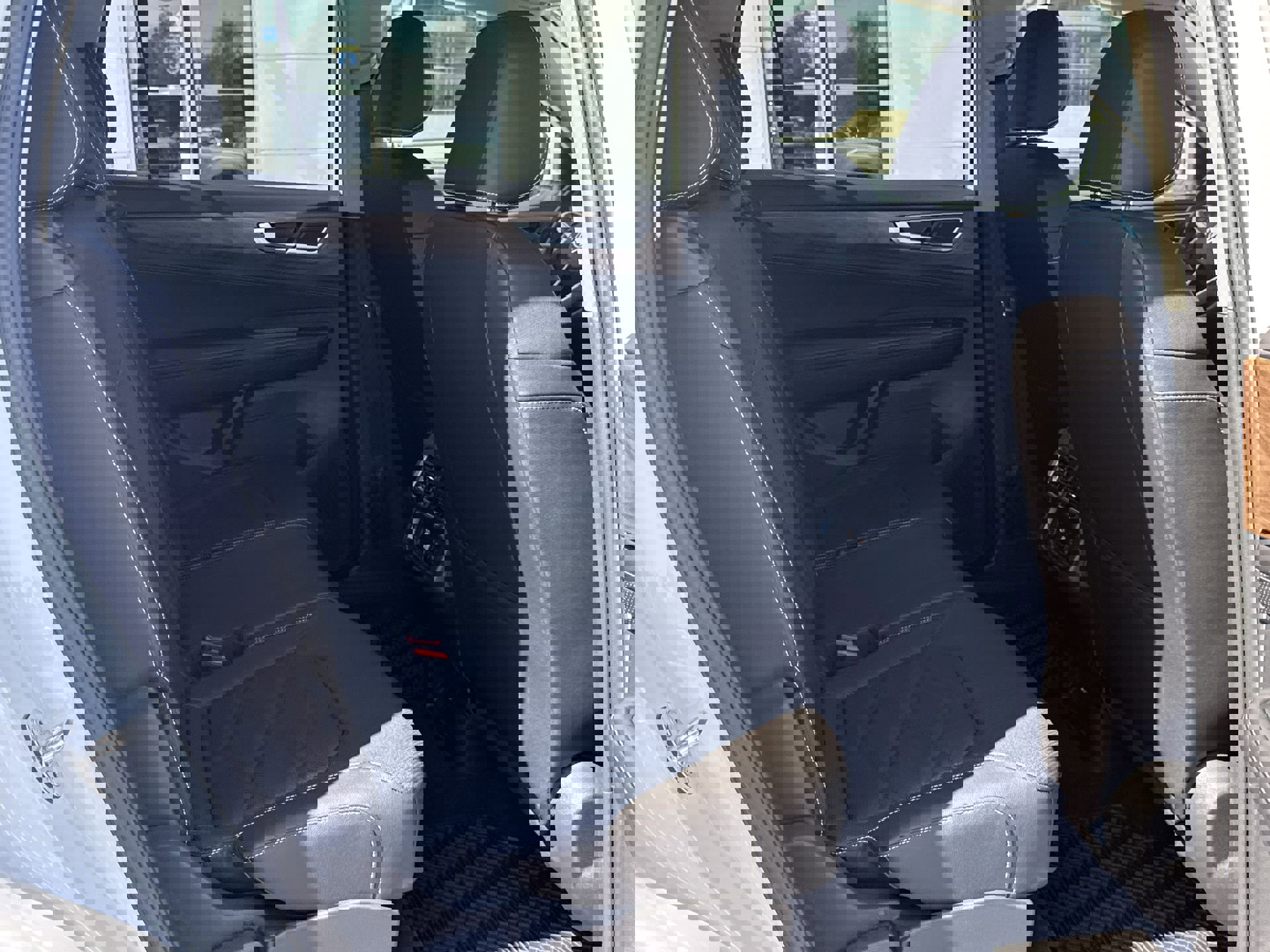 New 2026 Volkswagen Atlas SE image 24