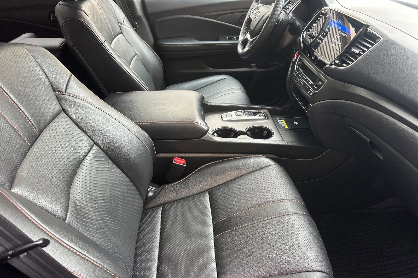 Used 2024 Honda Passport TrailSport image 18