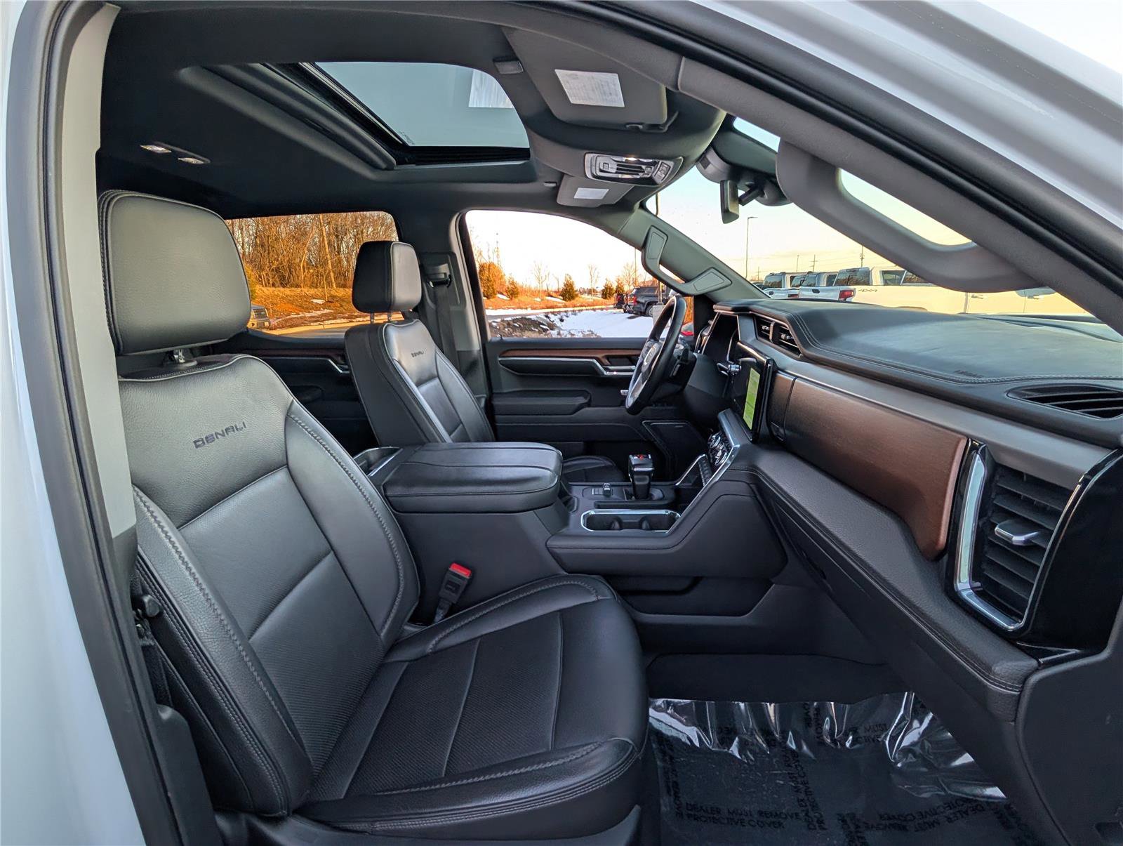 Used 2023 GMC Sierra 1500 Denali image 12