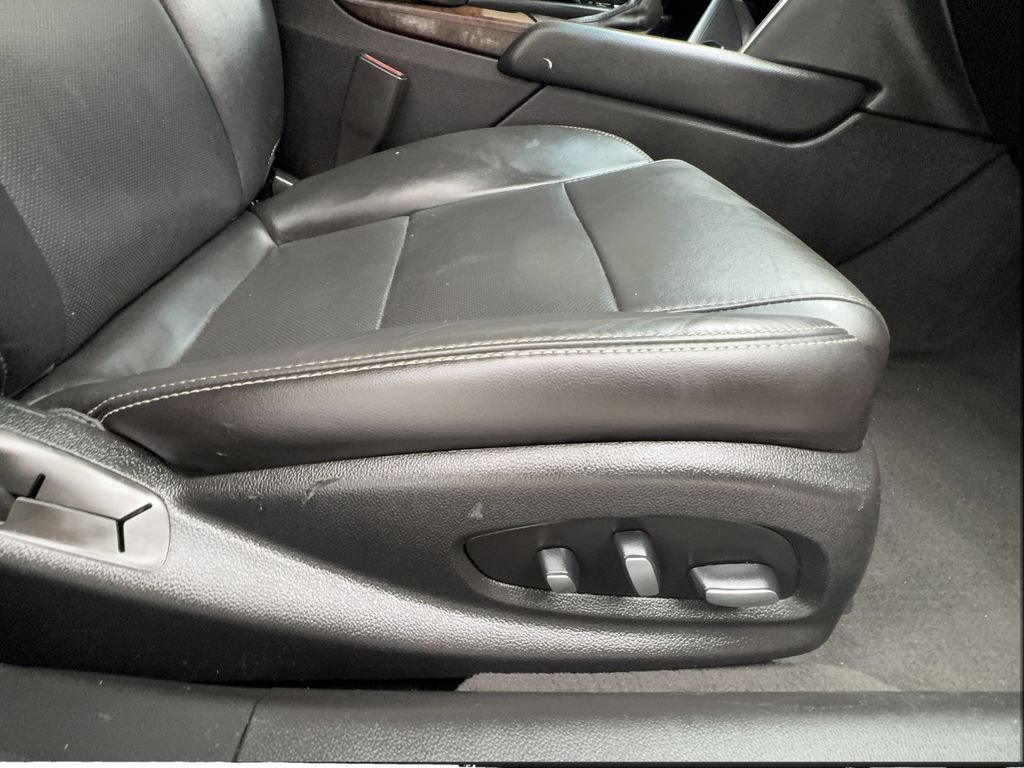 Used 2019 Cadillac XTS Luxury FWD image 30