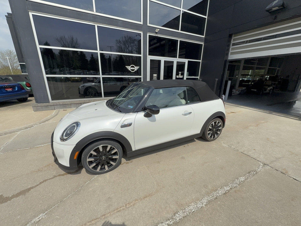 Certified 2023 MINI Cooper S FWD image 7