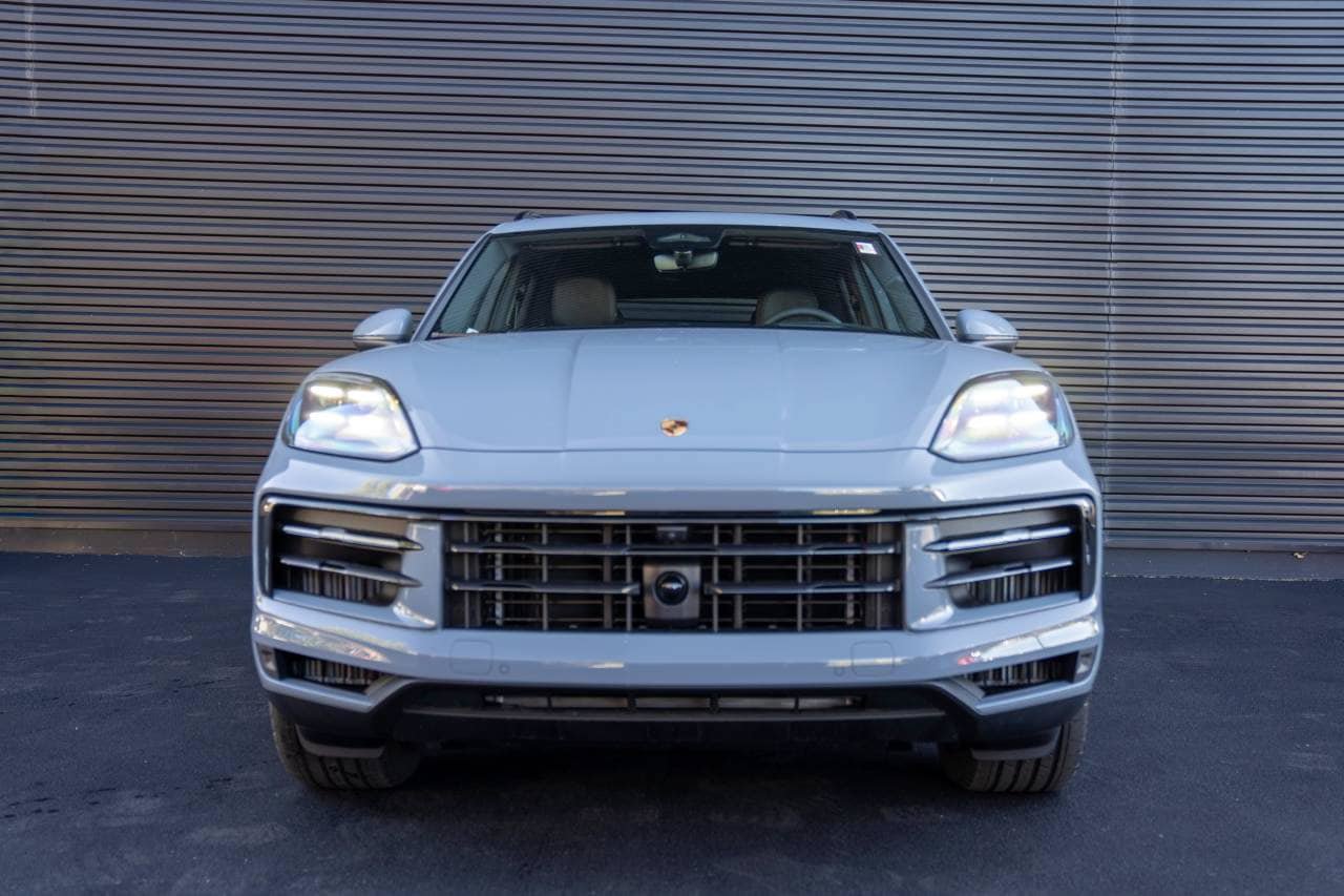 New 2026 Porsche Cayenne S AWD/4WD image 8
