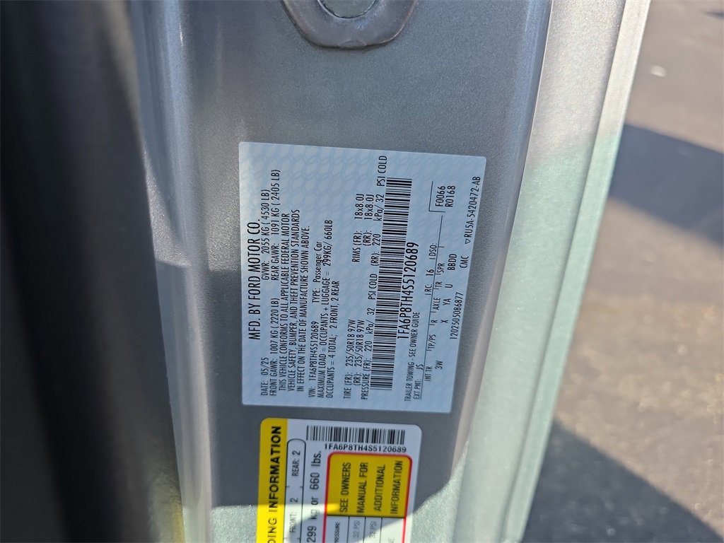 Used 2025 Ford Mustang Premium image 30