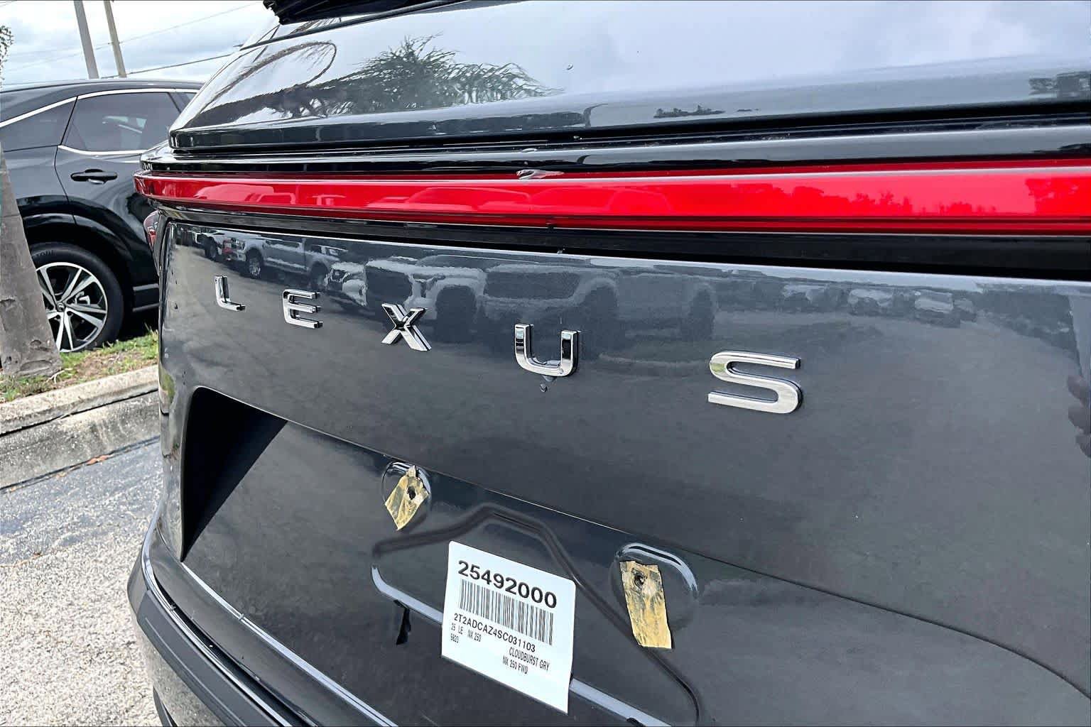 Used 2025 Lexus NX 250 FWD w/ Accessory Package (Z2) image 31