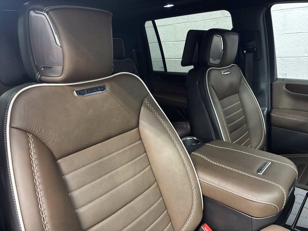 Used 2026 GMC Yukon XL Denali Ultimate w/ LPO, Floor Liner Package AWD/4WD image 9