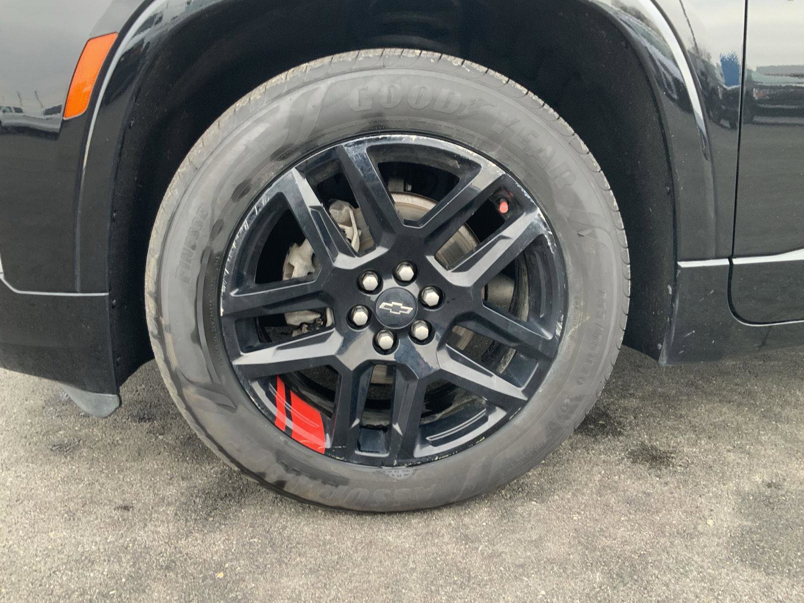 Used 2023 Chevrolet Traverse Premier w/ Redline Edition image 22