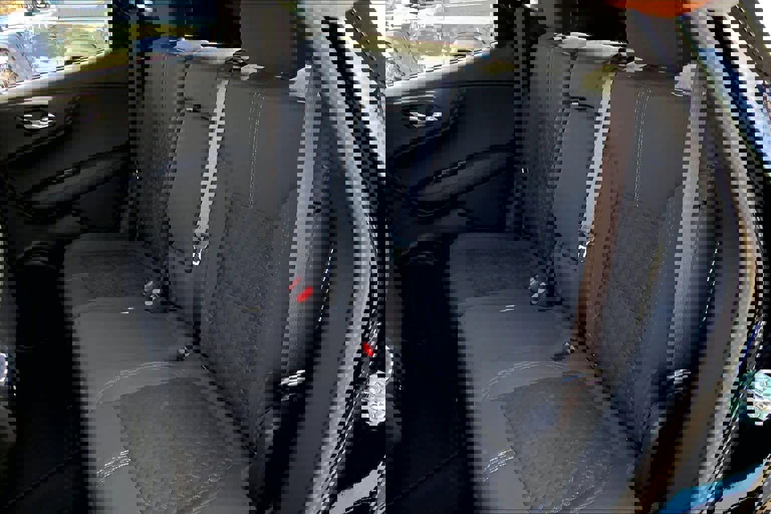 Used 2022 Chevrolet Blazer LT image 21