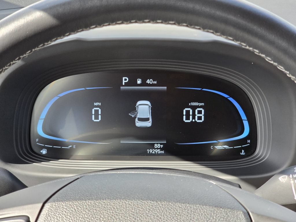 Used 2026 Hyundai Venue SEL FWD image 15