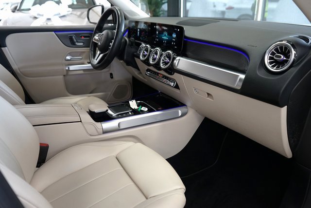 Used 2021 Mercedes-Benz GLB 250 GLB 250 image 44