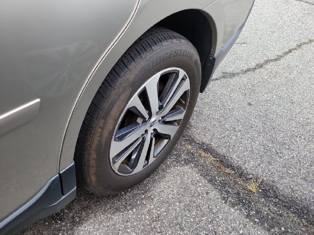 Used 2019 Subaru Outback 2.5i Limited w/ Popular Package #2 AWD/4WD image 6