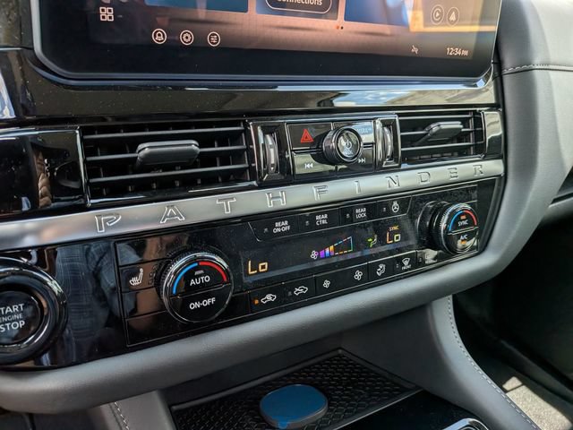 Used 2026 Nissan Pathfinder SV w/ SV Premium Package FWD image 21