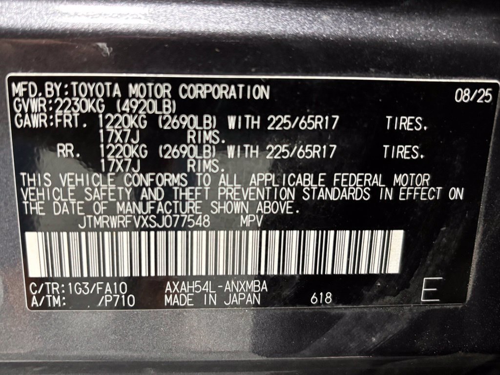 Used 2025 Toyota RAV4 XLE AWD/4WD image 11
